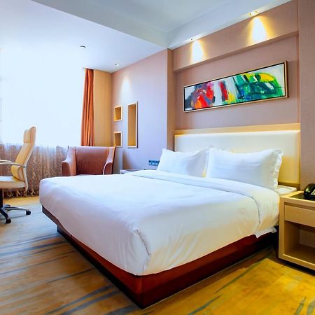 Meihao Mingyue Hotel International Finance City Keyun Road Metro Branch Гуанчжоу Экстерьер фото